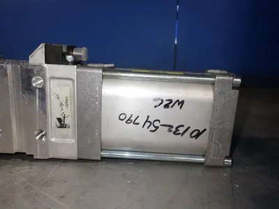USED DESTACO 82M3ND0006NL81