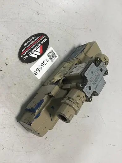 Used VICKERS DG4V30CPLT10JAS310 Valves/Fittings Michigan US | Ideal Machinery #583534