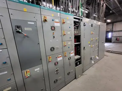 Used SIEMENS 8PX Misc Electrical & Power Parts British Columbia CA | Lenmark #253659