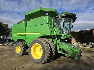 USED 2014 JOHN DEERE S670