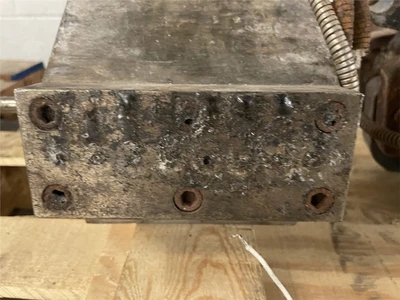 Used 6" Strand Die With 2.5" Beringer Manual Screen Changer 8 Hole With Replaceable Face