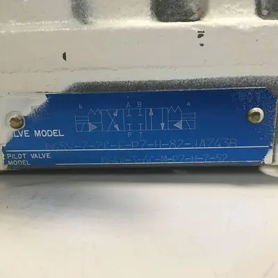 USED TOKIMEC DG4V-3-6C-M-P7-H-7-52 PV
