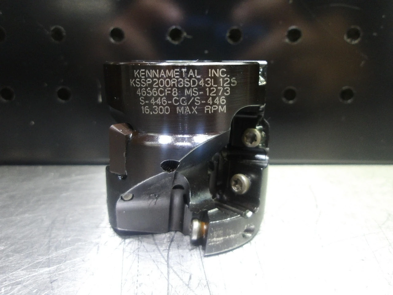 Kennametal 2" Coolant Thru Facemill 3/4" Arbor KSSP200R3SD43L125 (LOC2678B)