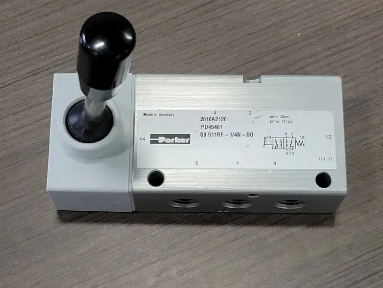 Used PARKER FILTRATION PD45481 Valves/Fittings British Columbia CA | Lenmark #257660