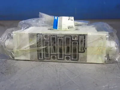 New | in-Stock SMC VQ76FGD3Z Solenoid Valves Ohio US | HGR 24 #1070120