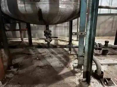 stainless steel tank - 770 gal