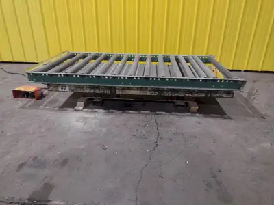 4,000 LBS X 72" X 36" GLOBE INTERNATIONAL HYDRAULIC SCISSOR LIFT TABLE, 110 VOLT: STOCK #20941