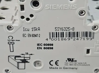 Siemens 5SY63 MCB D32 3-Pole Circuit Breaker. 4C-20