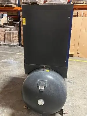 2018 Used Quincy 20HP Rotary Screw Compressor w/ Dryer