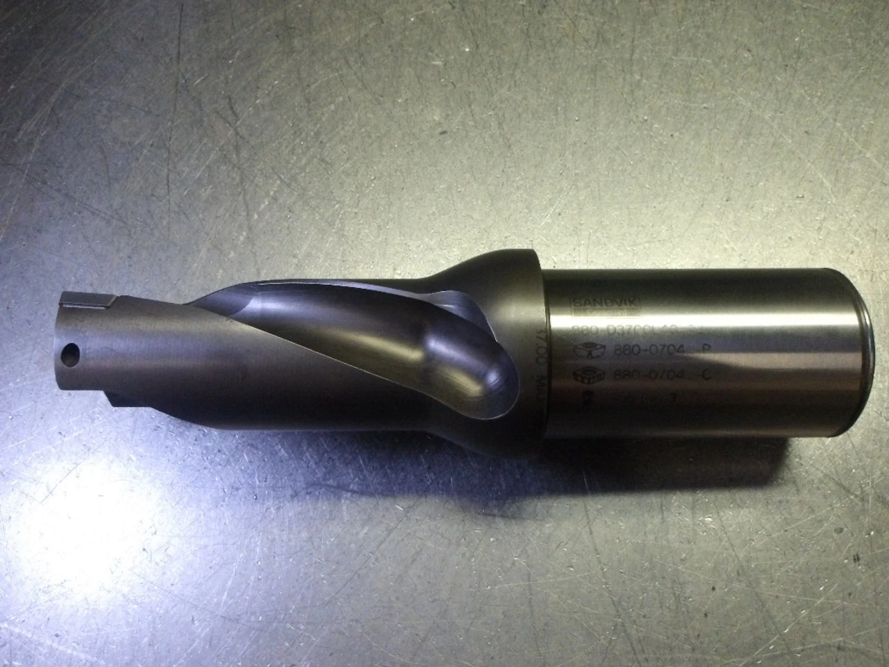 Sandvik 37mm Coolant Thru Indexable Drill 40mm Shank 880-D3700L40-02 (LOC554)