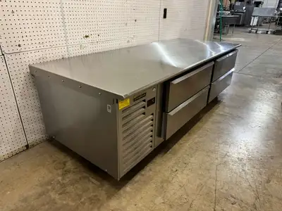 Used Traulsen Used 2024 84" Traulsen TE084HT 4 Drawer Refrigerated Chef Base with Casters 115V - FG Chef Bases Illinois US | Falcon Restaurant Supply #1374922