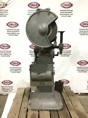 USED CLARKS 37642