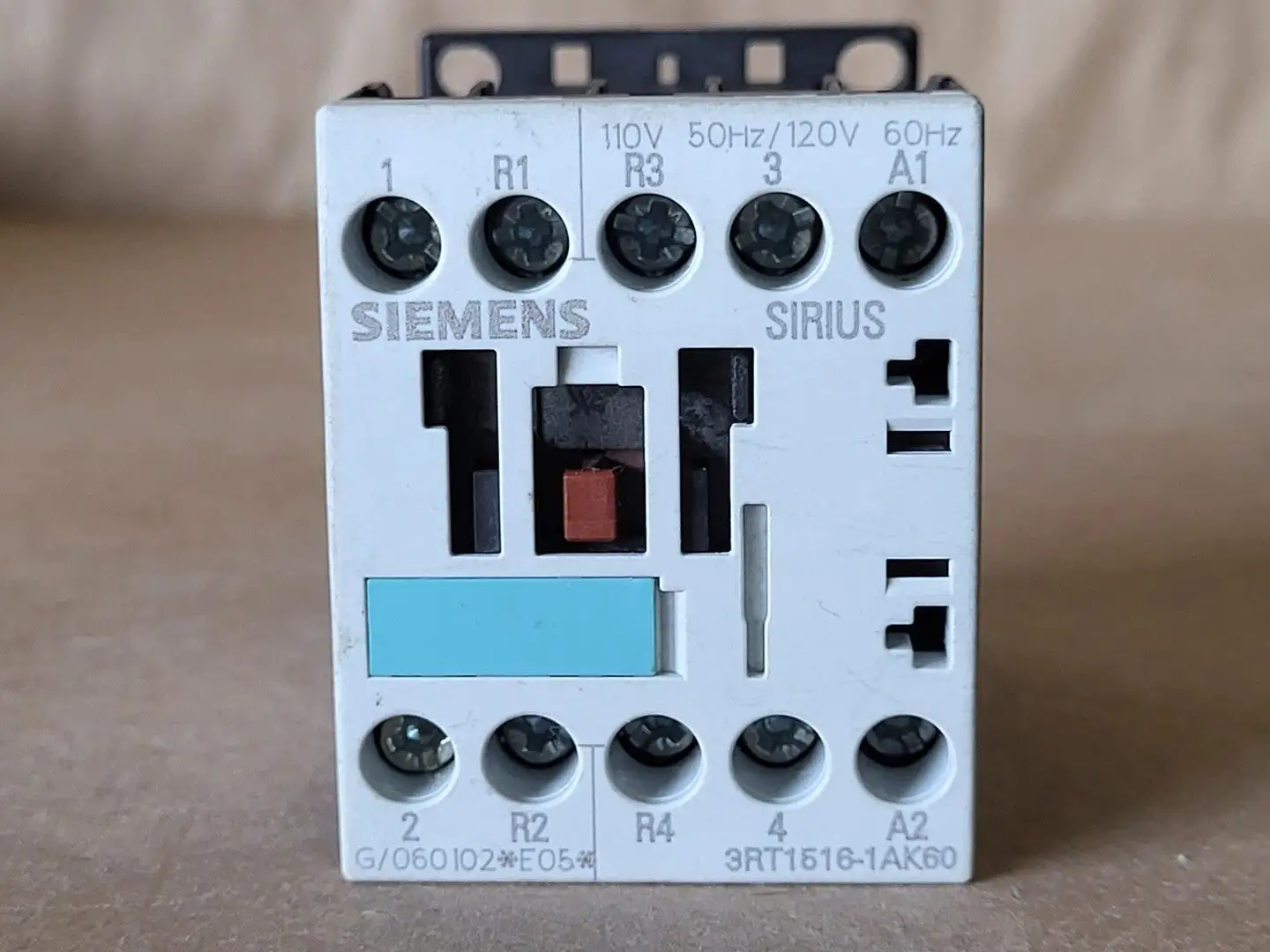 USED SIEMENS 3RT1516-1AK60