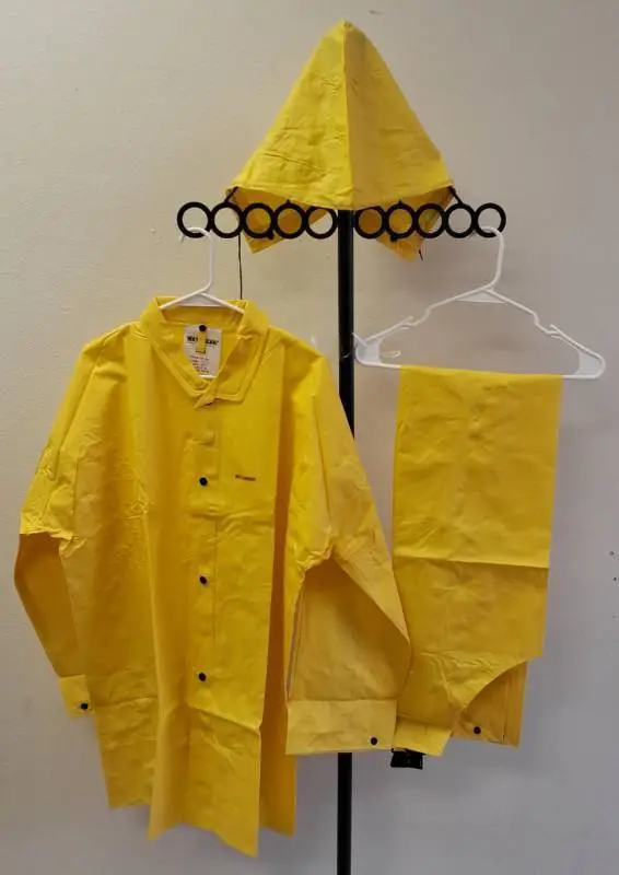 Wet Wear 200 | A Brand of Ansell Protective Clothing (1) Size Large (1) Extra Large (View Photos)