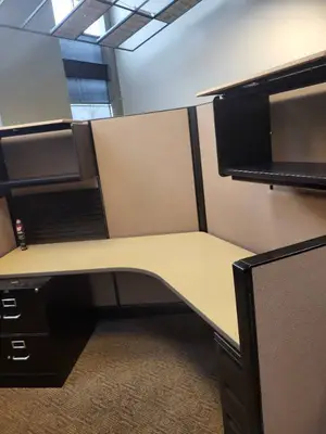 Herman Miller Three-Person Work Station Cubicle 120° with Acoustic Panels & Roll-Top Desk Wall Unit