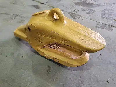 USED CATERPILLAR 472-0794