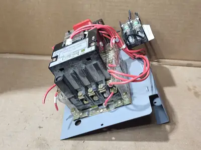 USED SQUARE D 8536SCO3H308S
