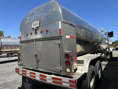 Used 1996 WALKER _UNKNOWN_ Tanker Trailers Indiana US | Lakeshore Equipment Sales #1546566