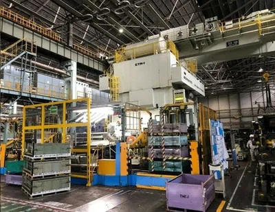 USED 1990 KOMATSU PRESSES KOMATSU E4T2500-07-70 MF-D PRESS