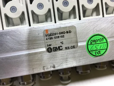 SMC VQZ225Y-5MO-B/Z-4199/006192 Solenoid Valve Manifold 0.1-0.7MPa