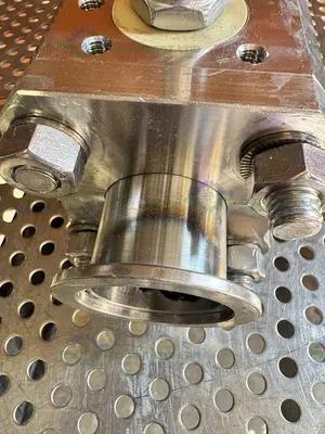 Used A&N CORPORATION STAINLESS STEEL BALL VALVE W/ KF40 VACUUM FITTING Valves/Fittings California US | Equipment Lab #1340311