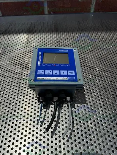 Used METTLER TOLEDO COND 7100 E CONDUCTIVITY TRANSMITTER 24 TO 230V Misc Electrical & Power Parts | Equipment Lab #486558