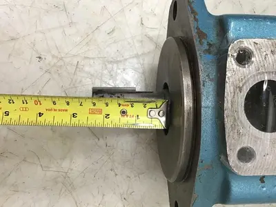 USED VICKERS 3520V25A8