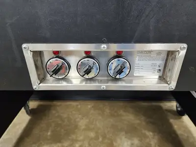 Used SuperMetal Used SuperMetal 3 Pan Open Well Heated Buffet Hot Food Steam Table with Open Base 208V Steam Tables (Food) Illinois US | Falcon Restaurant Supply #1376677
