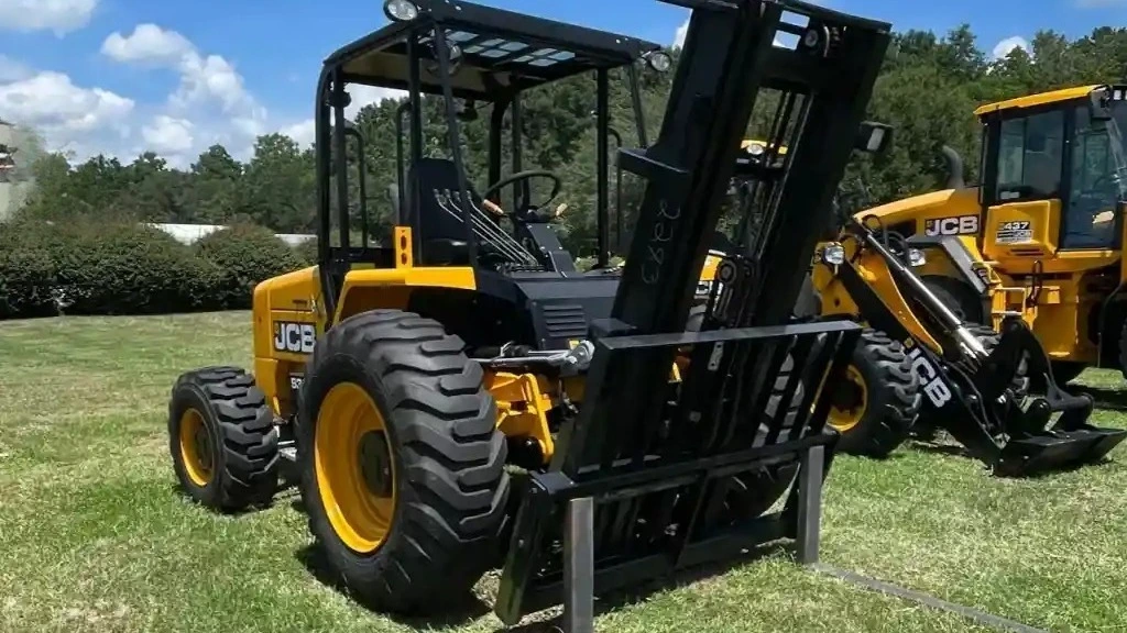 USED 2023 JCB 930