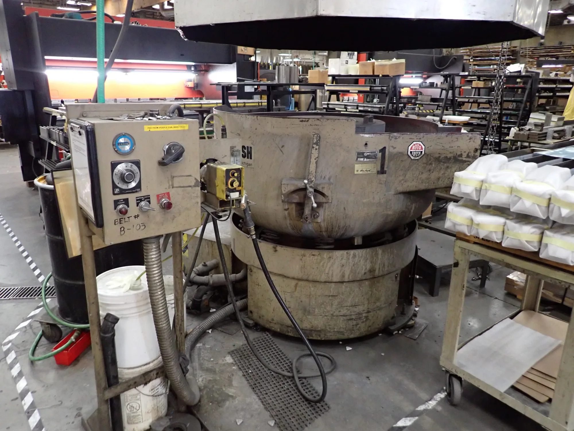 Roto-Finish Vibratory Finisher Debur Machine ER-1011