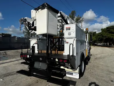 Used 2017 ALTEC AT48M Bucket (boom) trucks Florida US | Truck and Van Outlet #1509161