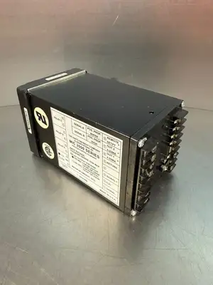 Partlow MIC 2000 Digital Process Controller 115Vac 5.0A (2.4.3)