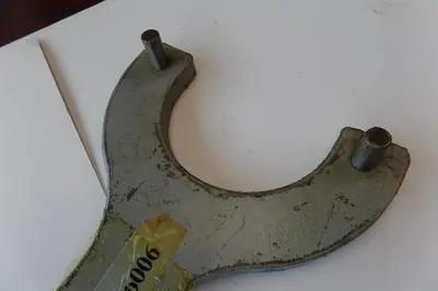 USED METAL FABRICATOR 3953457