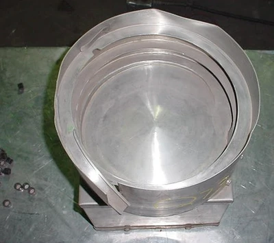 USED SYNTRON 12" BOWL FEEDER 1925 A