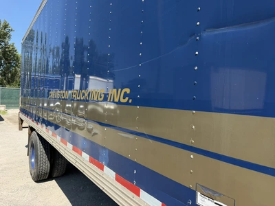 Used 2006 INTERNATIONAL 4300 SBA4X2 Box trucks Indiana US | Miedema Asset Management Group #1414593