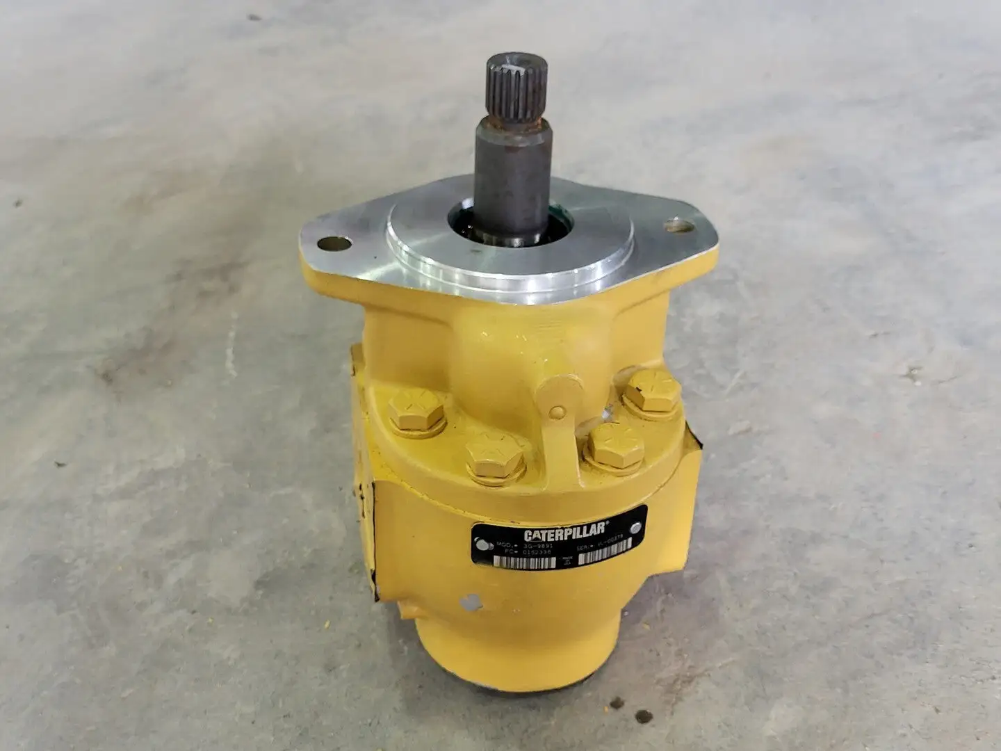USED CATERPILLAR 3G-9891