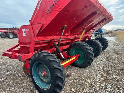 Used _UNKNOWN_ _UNKNOWN_ Planters Idaho US | Tri-Steel Manufacturing #1557157