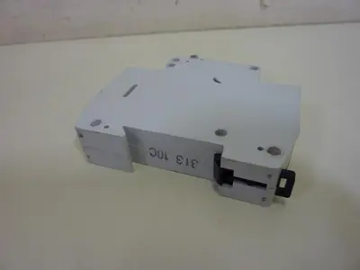 USED ALLEN BRADLEY 1492-SP1C100 SER C