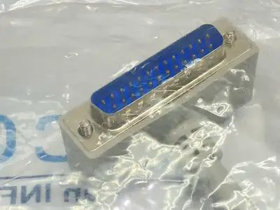 NEW L-COM MOLDED D-SUB CABLE DB25 MALE RIGHT ANGLE EXIT 3 MALE 1FT