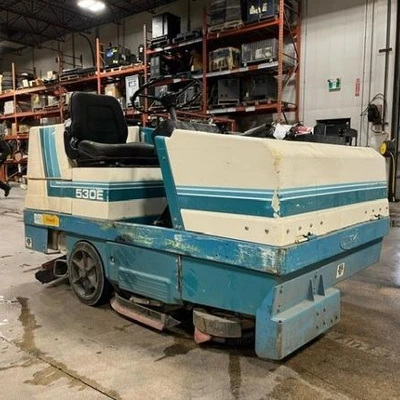 Used 2010 TENNANT S30E Mechanical Sweepers Alberta CA | Leavitt Machinery #1443788