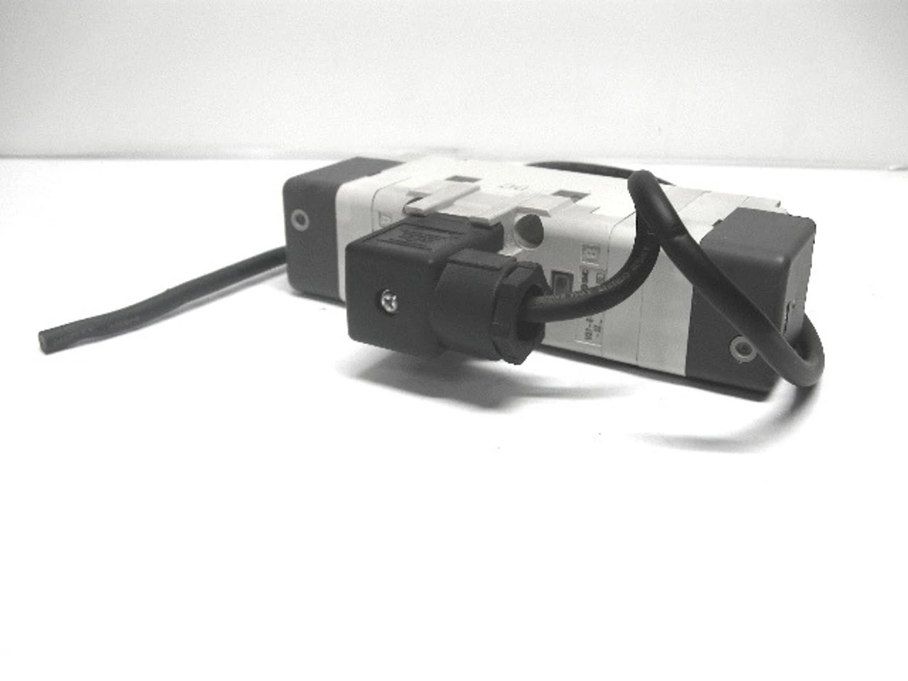 USED SMC VQ7-6-FHG-D-3Z