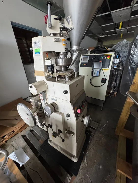 Used 1994 KORSCH PH106/DMS Tablet Presses Pennsylvania US | Perry Equipment #331006