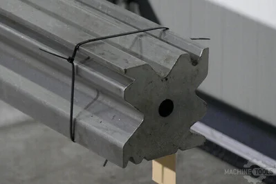 USED MULTI V LOWER TOOLING 140 X 140 X 6000 MM Tooling & Accessories (Other)