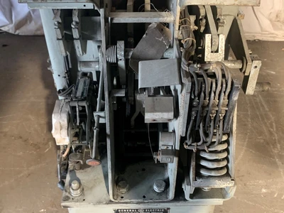 GE MagneBlast Breaker AM-4.16-250H-4S,1200A,4160V, EO/DO, 125/48