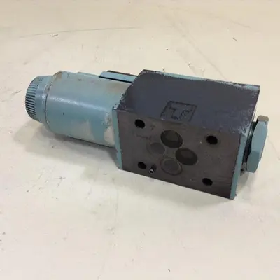 USED VICKERS DG4V-3S-2AL-M-U-HL7-60-EN490