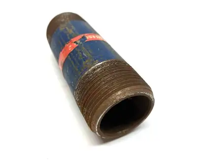 USED STAR SEAMLESS 1-1/4" X 4-1/2" STEEL PIPE NIPPLE