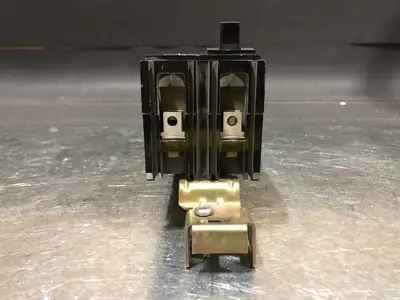 USED SQUARE D FA26015BC