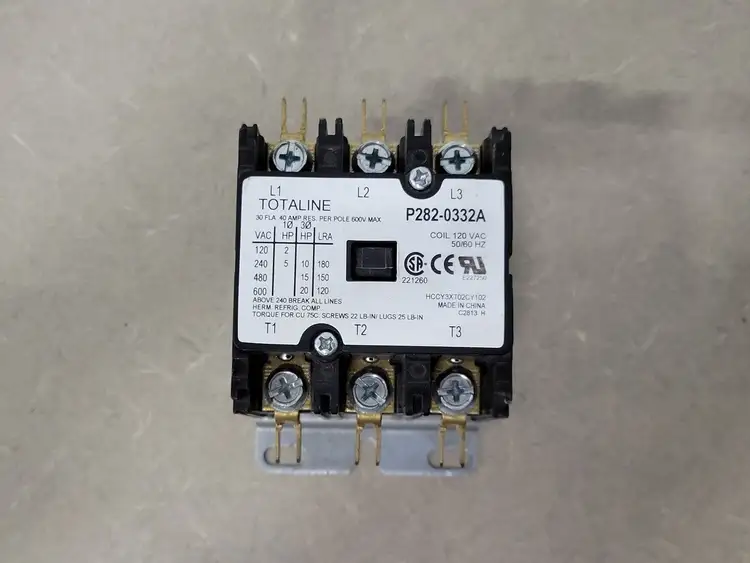 Used TOTALINE P282-0332A Switchgears British Columbia CA | Lenmark #239256