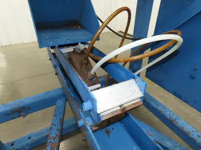 Used AMS _UNKNOWN_ Vibratory Feeders Indiana US | Arrow Industrial #1368147