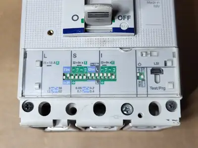 USED ALLEN-BRADLEY 140G-J15H3-C15